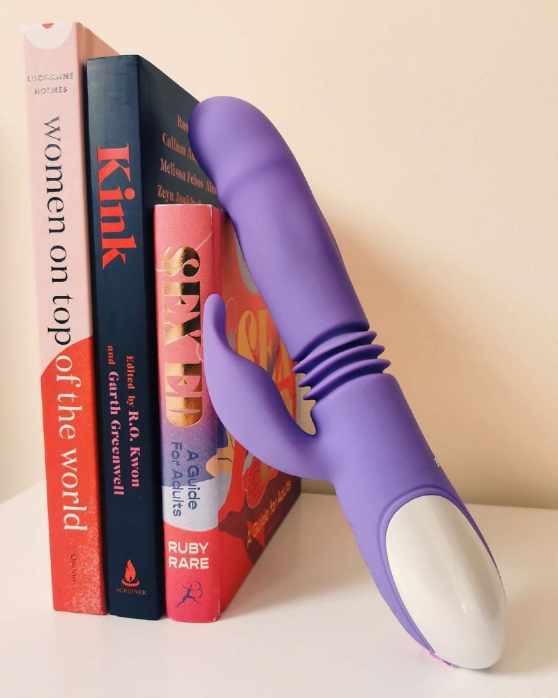 thrusting vibrator and books